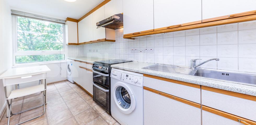Excellent three bed walking distance to ucl and regents park  Albany Street, Euston / Regents Park